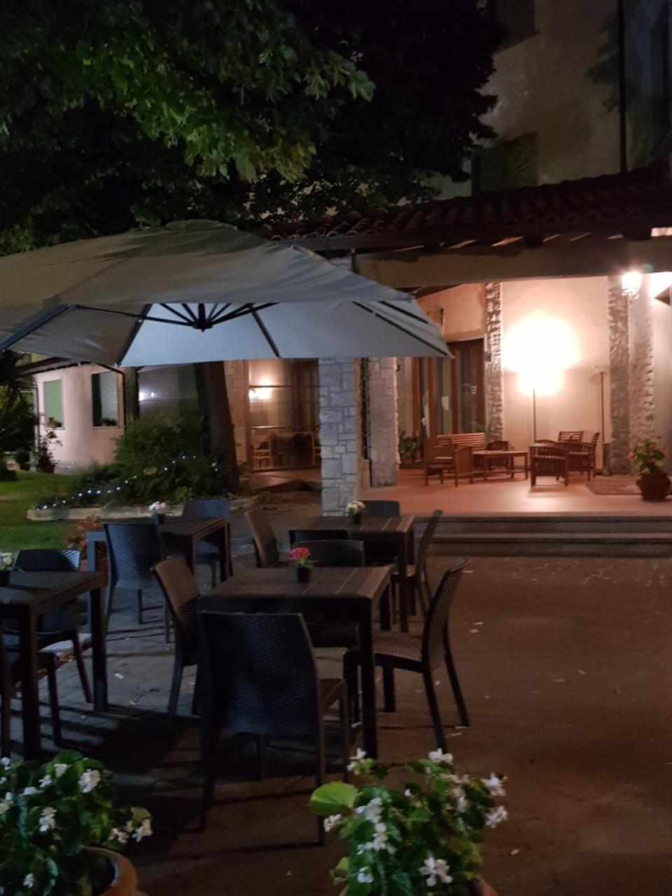 Hotel La Piccola Stazione Торріта-ді-Сьєна Екстер'єр фото